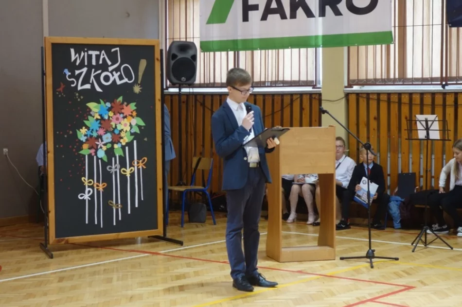 Początek roku szkolnego 2022/2023 w miejskich szkołach - zdjęcie 13