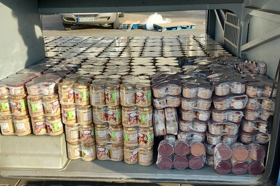 Kolejny transport z pomocą humanitarną wyjechał do Truskawca - zdjęcie 3