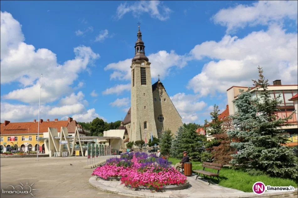 Ukwiecony rynek w Limanowej - zdjęcie 2