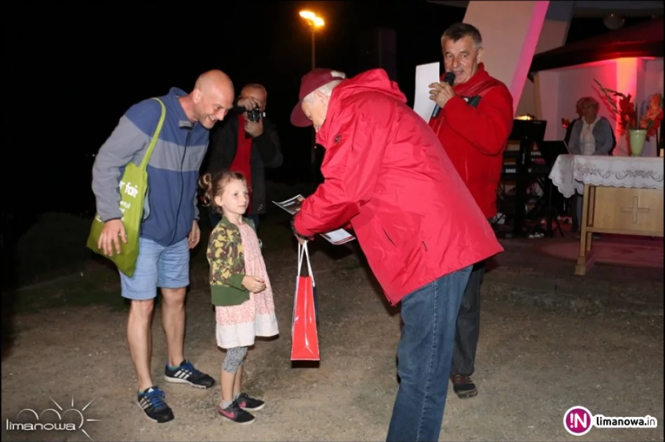 Miejska Góra celem nocnej wędrówki - zdjęcie 3