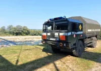 Kajakarze znaleźli w rzece niewybuch - zdjęcie główne