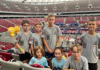 Zawodnicy UKS Płomień Limanowa dotarli na Stadion Narodowy - zdjęcie główne