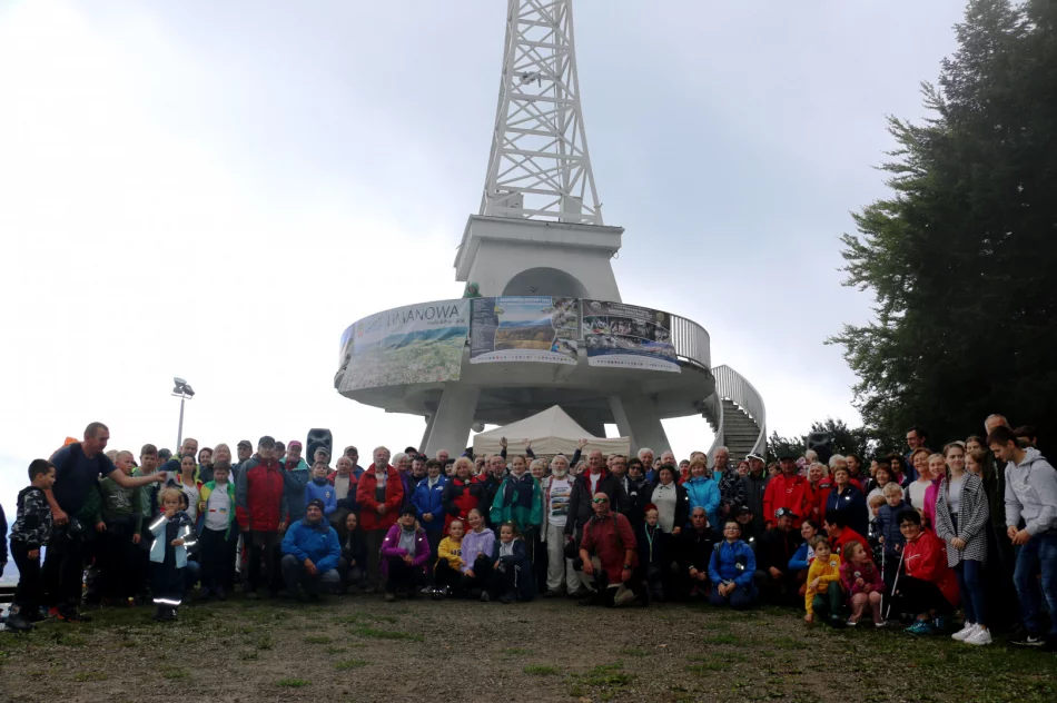 W ramach akcji „Odkryj Beskid Wyspowy” 11 września turyści spotkali się na Miejskiej Górze - zdjęcie 2