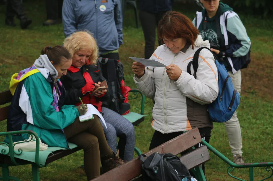 W ramach akcji „Odkryj Beskid Wyspowy” 11 września turyści spotkali się na Miejskiej Górze - zdjęcie 5