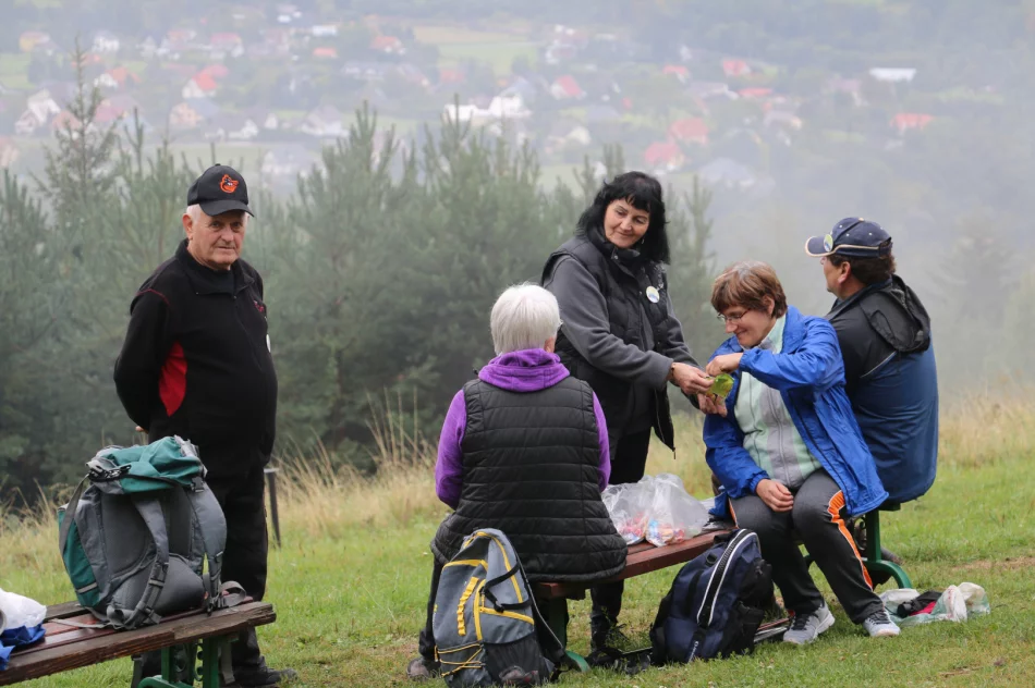 W ramach akcji „Odkryj Beskid Wyspowy” 11 września turyści spotkali się na Miejskiej Górze - zdjęcie 9