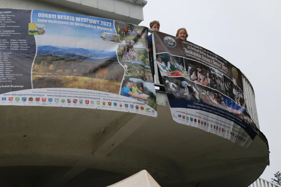 W ramach akcji „Odkryj Beskid Wyspowy” 11 września turyści spotkali się na Miejskiej Górze - zdjęcie 12