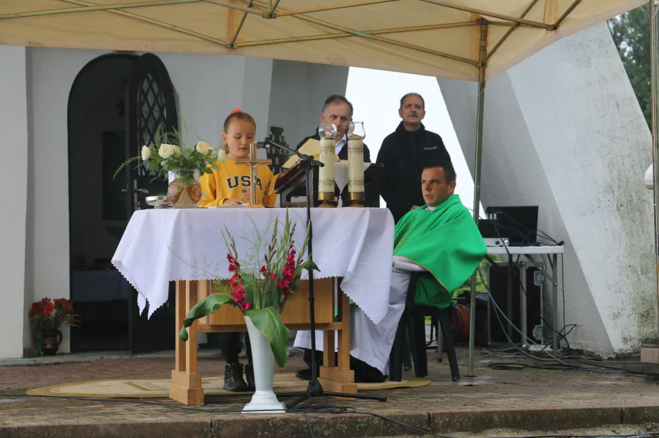 W ramach akcji „Odkryj Beskid Wyspowy” 11 września turyści spotkali się na Miejskiej Górze - zdjęcie 20