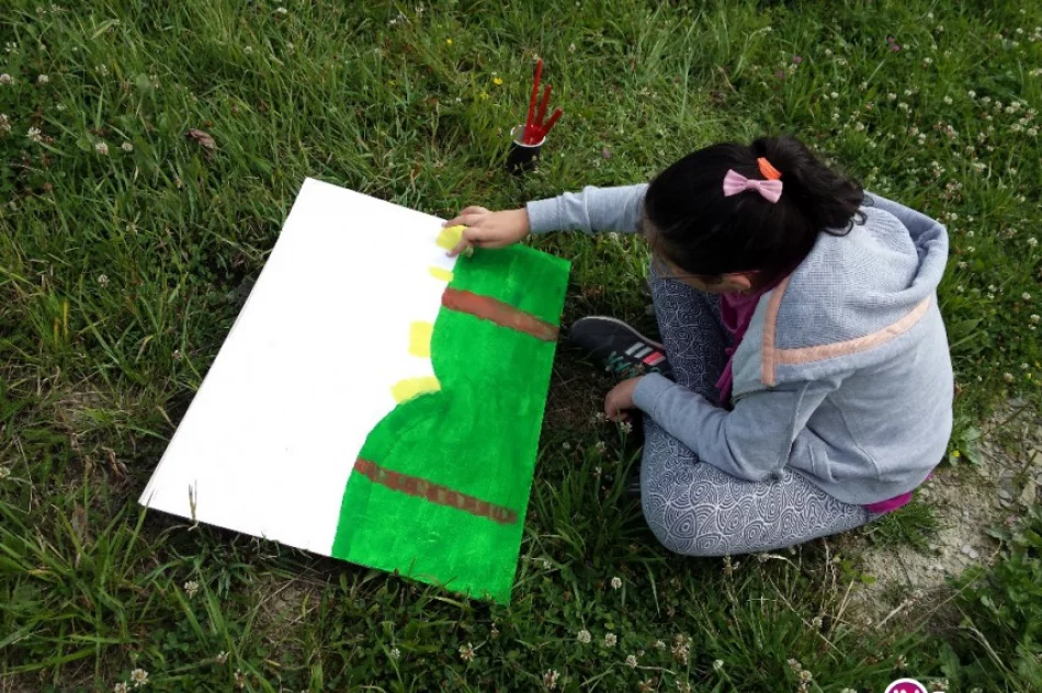 Zajęcia artystyczne w świetlicach w Lipowem i Starej Wsi - zdjęcie 2