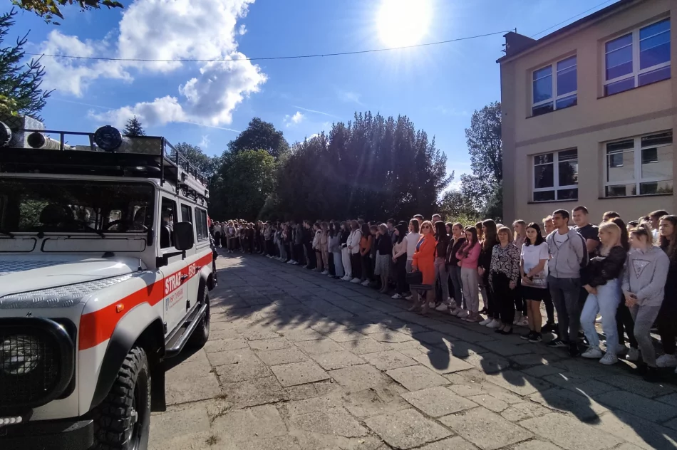 Ewakuowali ponad 1100 osób w czasie 2-3 minut - zdjęcie 2