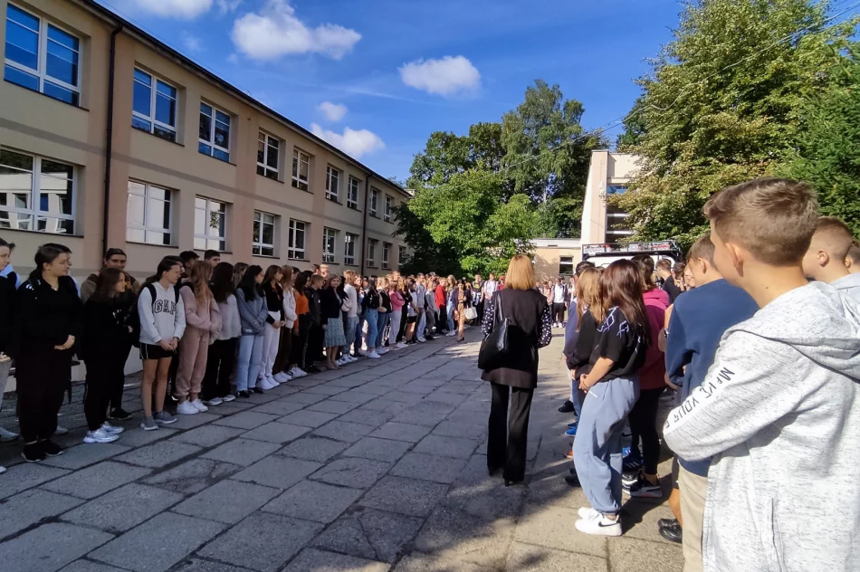 Ewakuowali ponad 1100 osób w czasie 2-3 minut - zdjęcie 4