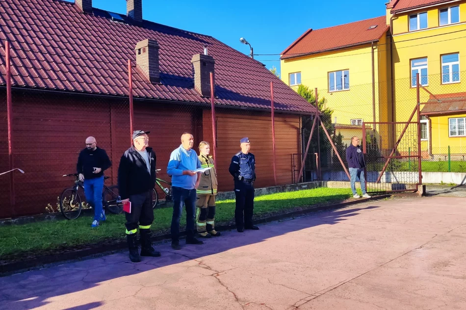 Ewakuowali ponad 1100 osób w czasie 2-3 minut - zdjęcie 17