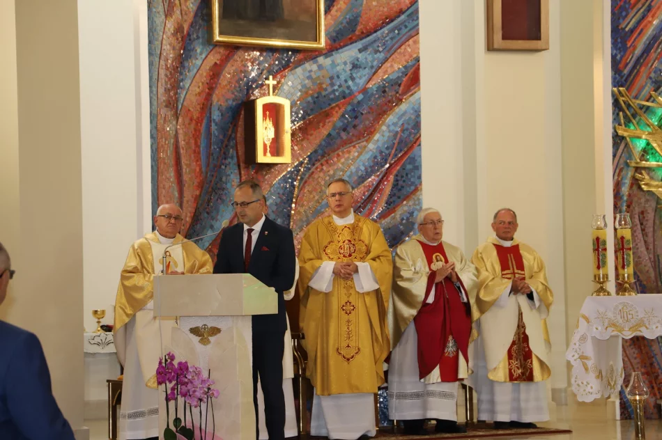 Uroczyste obchody jubileuszu 30-lecia Gminy Limanowa - zdjęcie 13