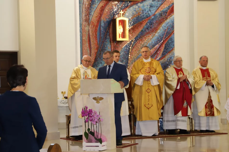 Uroczyste obchody jubileuszu 30-lecia Gminy Limanowa - zdjęcie 14