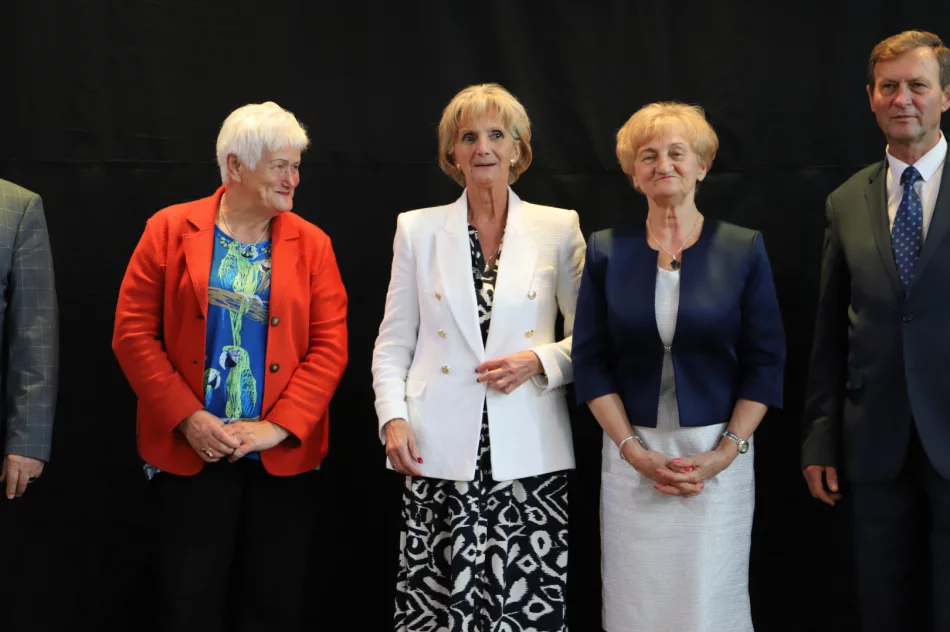 Podsumowali trzy dekady samorządu - zdjęcie 10