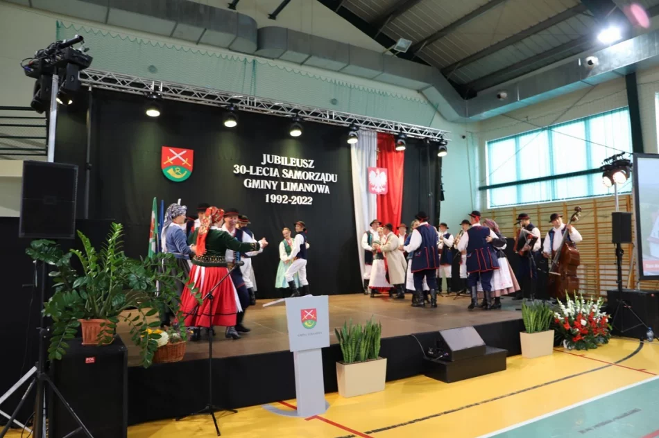 Podsumowali trzy dekady samorządu - zdjęcie 16