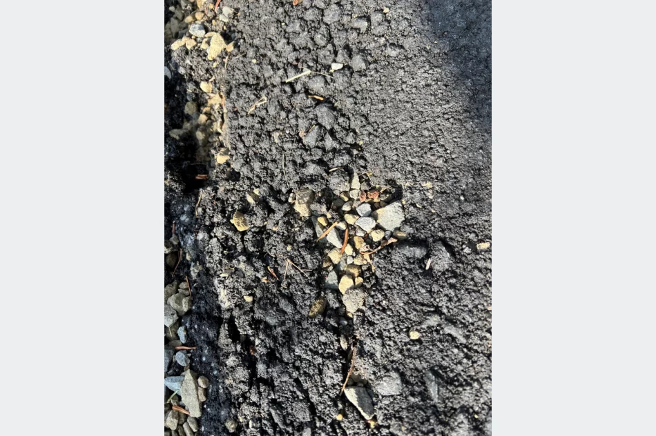 Nowy asfalt można zbierać… palcami - zdjęcie 9