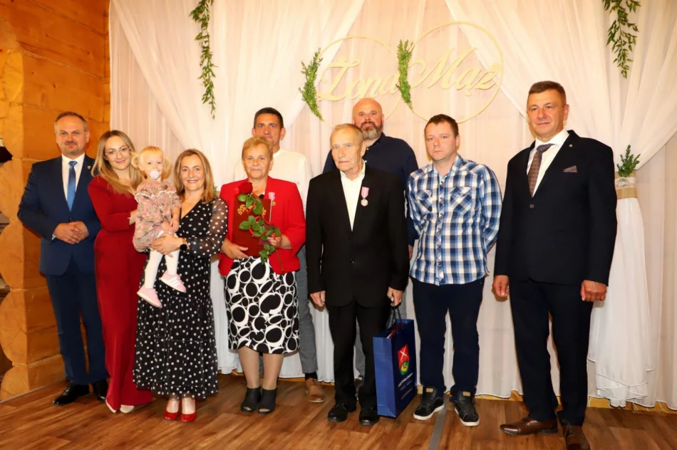 "Złote gody" 26 par - opóźnienia z pandemii - zdjęcie 4