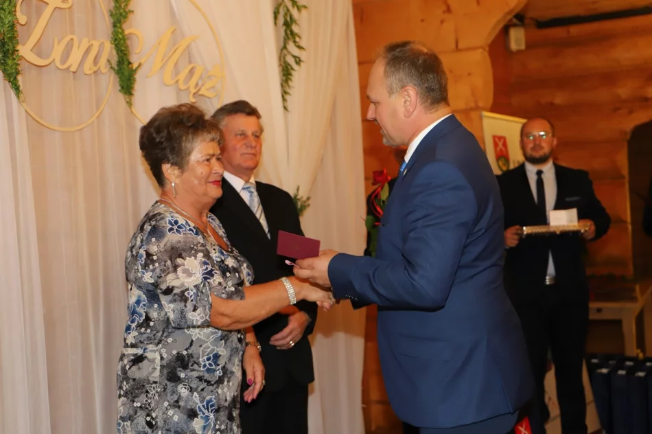 "Złote gody" 26 par - opóźnienia z pandemii - zdjęcie 16