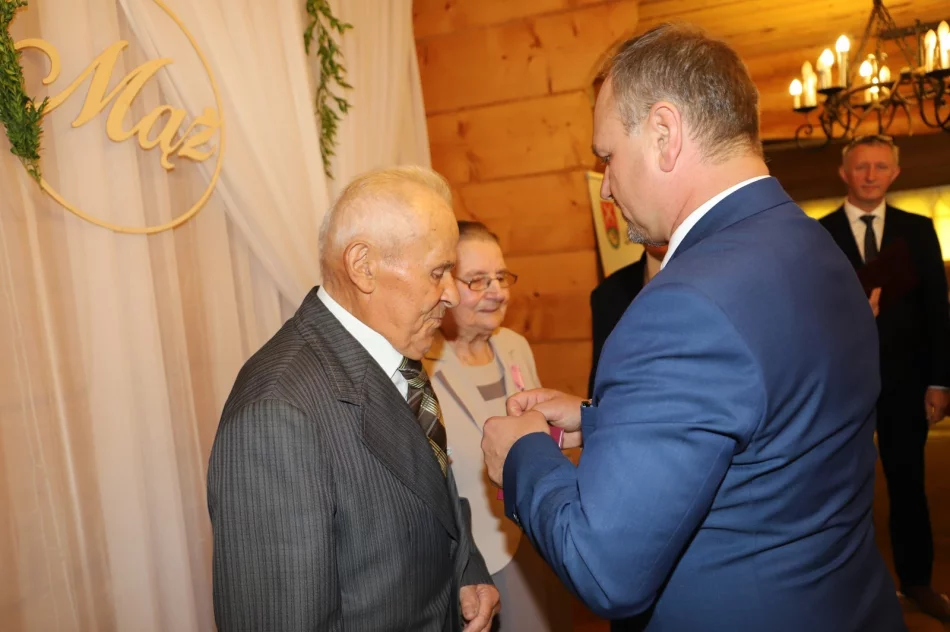 "Złote gody" 26 par - opóźnienia z pandemii - zdjęcie 18