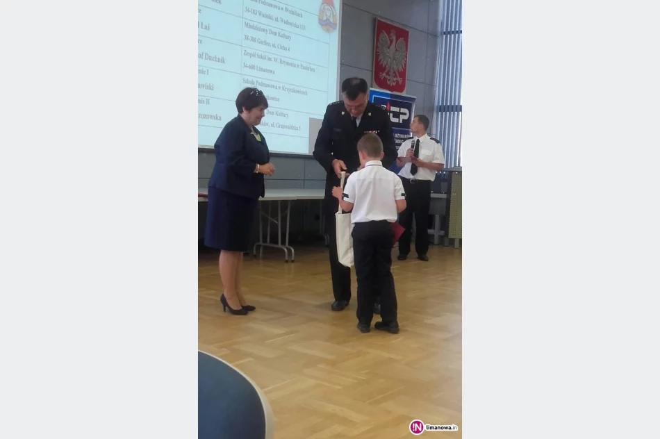 Uczniowie z ZS w Pasierbcu laureatami konkursów plastycznych na szczeblu wojewódzkim! - zdjęcie 2