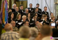 Niezwykły koncert z bisami i owacją na stojąco - zdjęcie główne