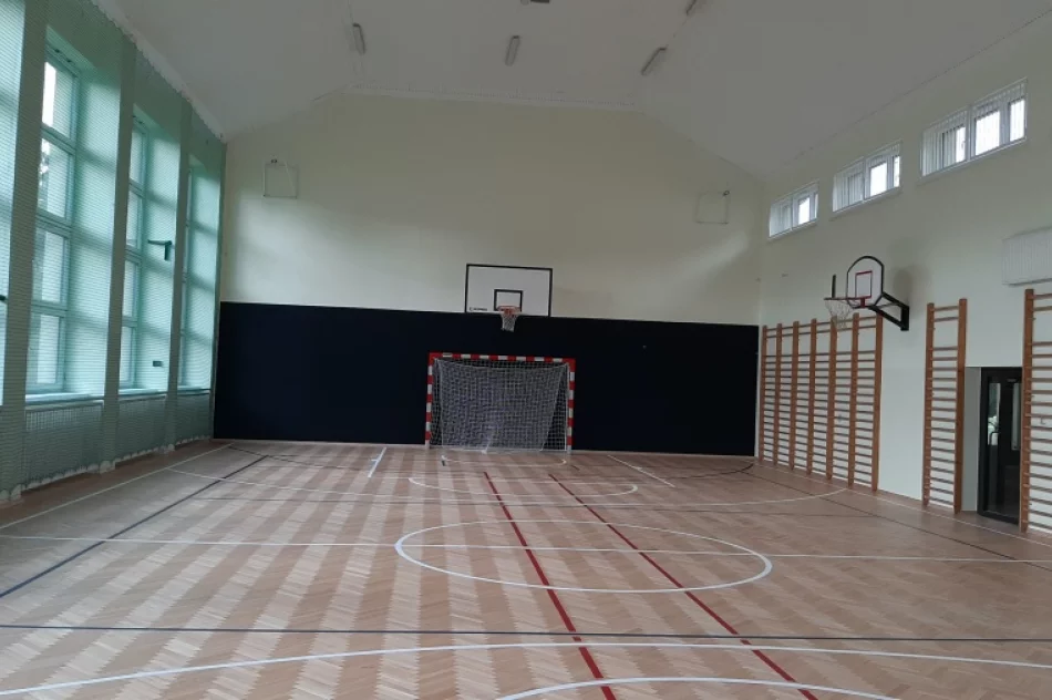 Zmodernizowano sale gimnastyczne w szkołach - zdjęcie 11