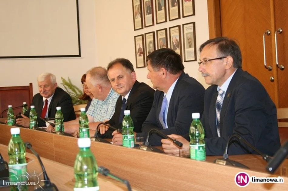 Rondo (Limanowa-Sowliny) oficjalnie oddane w ręce kierowców - zdjęcie 3