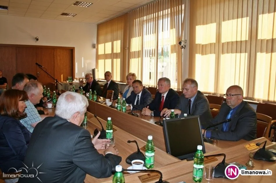 Rondo (Limanowa-Sowliny) oficjalnie oddane w ręce kierowców - zdjęcie 4