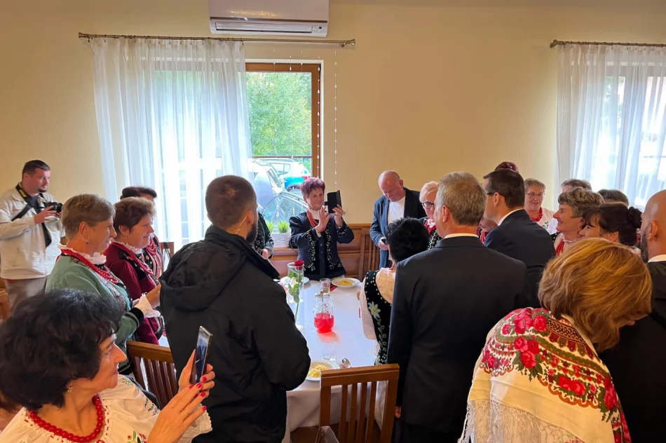 Wizyta Premiera na Kongresie KGW - zdjęcie 5