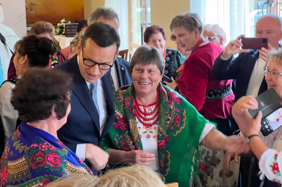 Wizyta Premiera na Kongresie KGW - zdjęcie 7