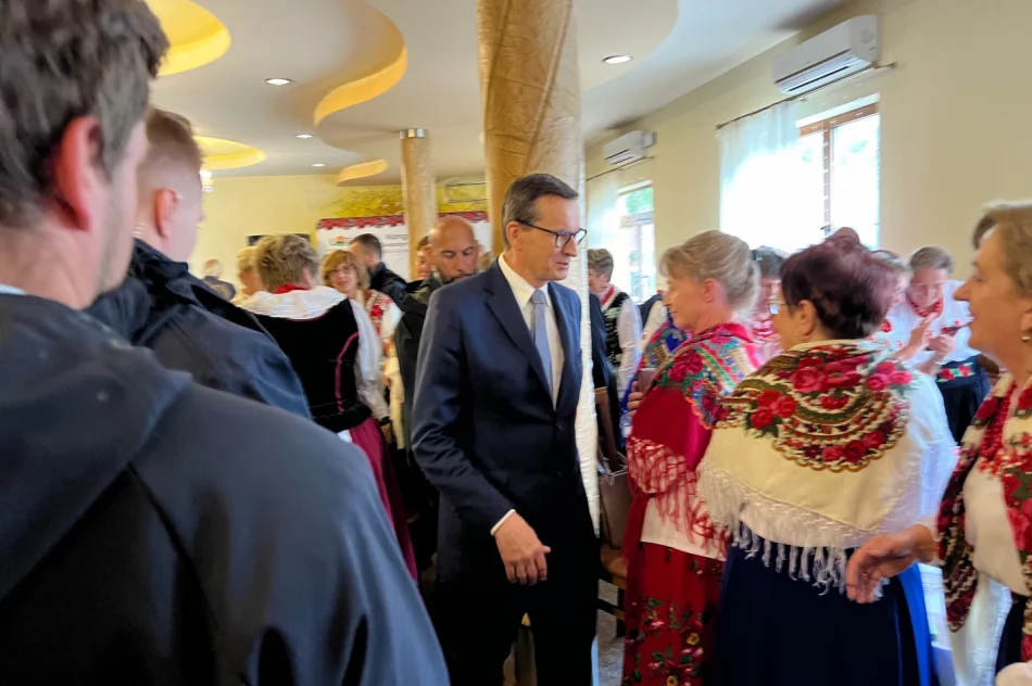 Wizyta Premiera na Kongresie KGW - zdjęcie 15