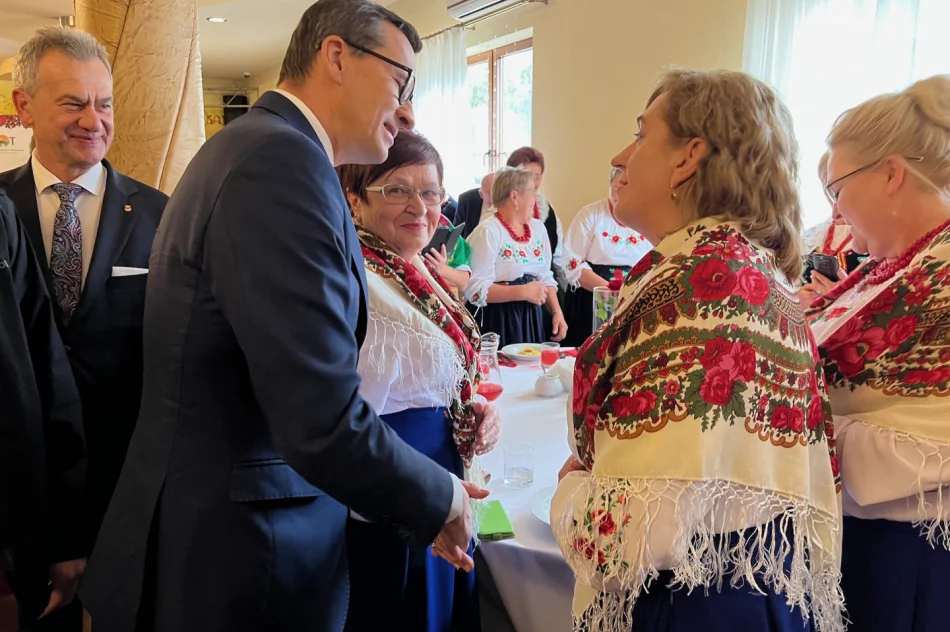 Wizyta Premiera na Kongresie KGW - zdjęcie 19