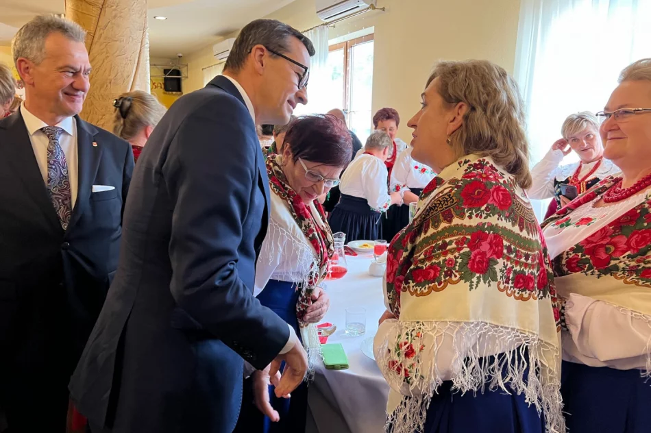 Wizyta Premiera na Kongresie KGW - zdjęcie 20