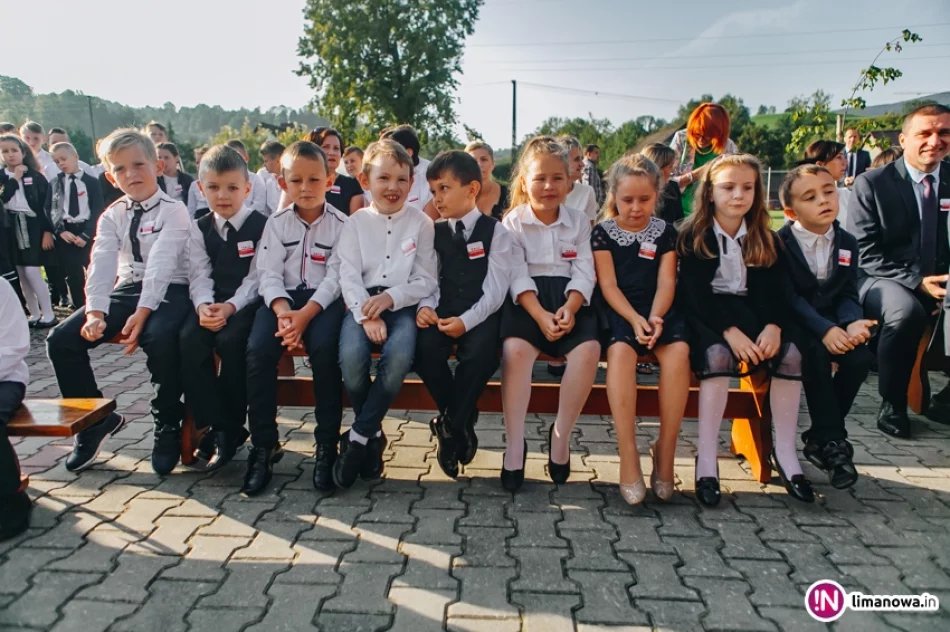 Prezes IPN zainaugurował w Stróży rok szkolny 2018/2019 - zdjęcie 3