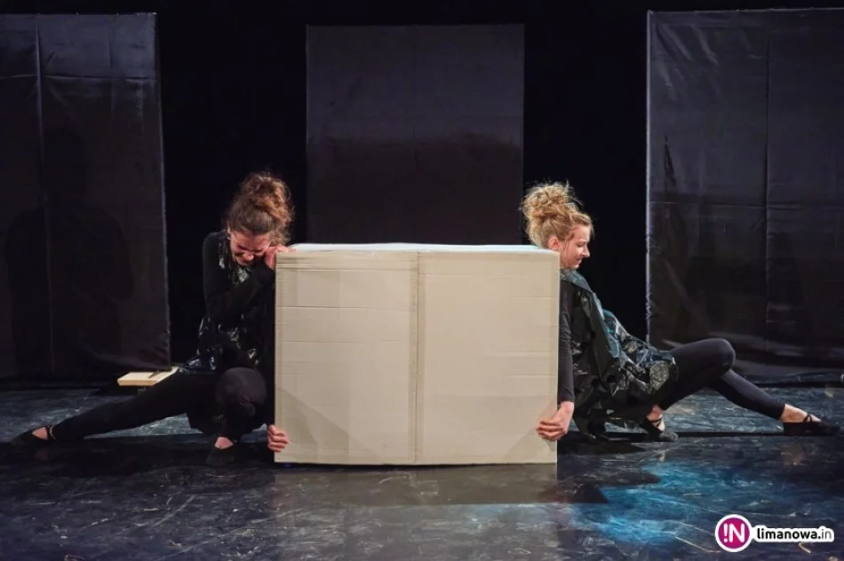 Zwycięstwo „ Hydry'na XVII Małopolskim Spotkaniu Teatrów Gimnazjalnych - zdjęcie 3