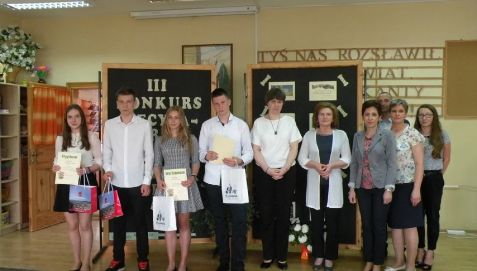 III Międzyszkolny konkurs Recytatorski „Matka, matula, mateńka” - zdjęcie 1