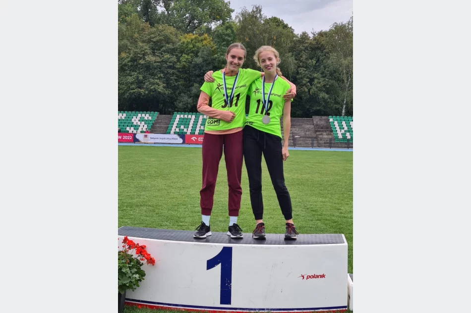 Zawodniczki Limanowa Forrest z medalami  - zdjęcie 3