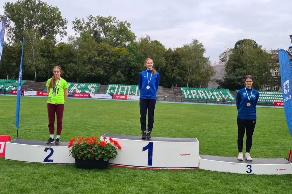 Zawodniczki Limanowa Forrest z medalami  - zdjęcie 4
