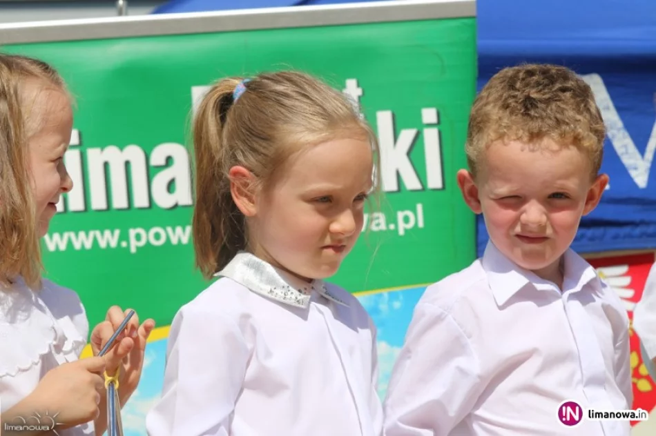 Dzień Dziecka na limanowskiej pływalni z wieloma atrakcjami! - zdjęcie 3