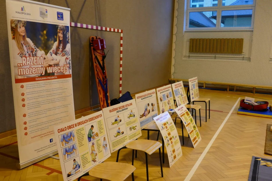 Pierwsza pomoc przedmedyczna dla dzieci ze Szkoły Podstawowej w  Pisarzowej - zdjęcie 3