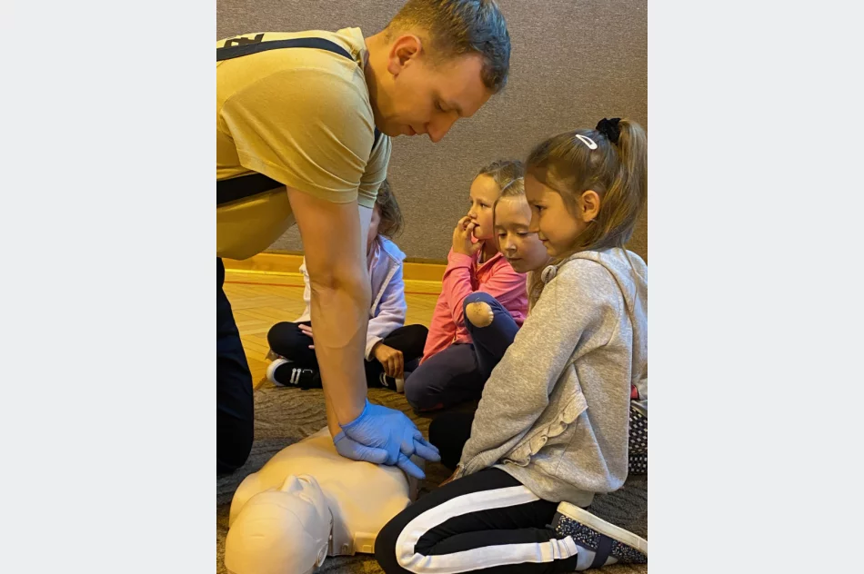 Pierwsza pomoc przedmedyczna dla dzieci ze Szkoły Podstawowej w  Pisarzowej - zdjęcie 4