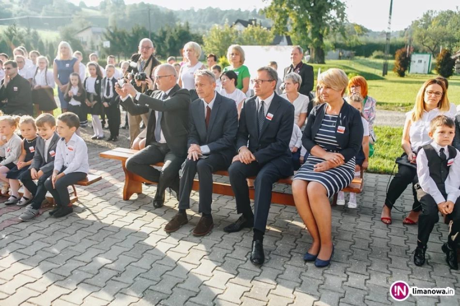 Prezes IPN zainaugurował w Stróży rok szkolny 2018/2019 - zdjęcie 13