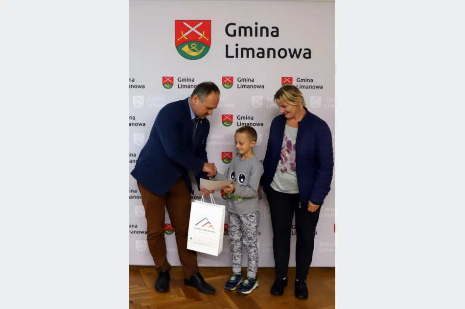 Wręczenie nagród w konkursie plastycznym z okazji 30-lecia Gminy Limanowa - zdjęcie 14