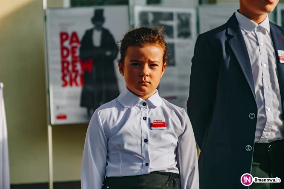 Prezes IPN zainaugurował w Stróży rok szkolny 2018/2019 - zdjęcie 16