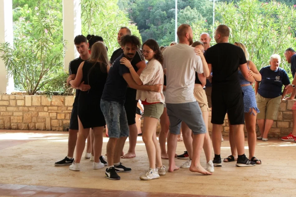 Promują folklor na wyjeździe - zdjęcie 3