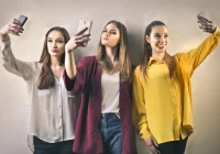 Narcyzm sprzyja uzależnieniu od portali społecznościowych - zdjęcie główne