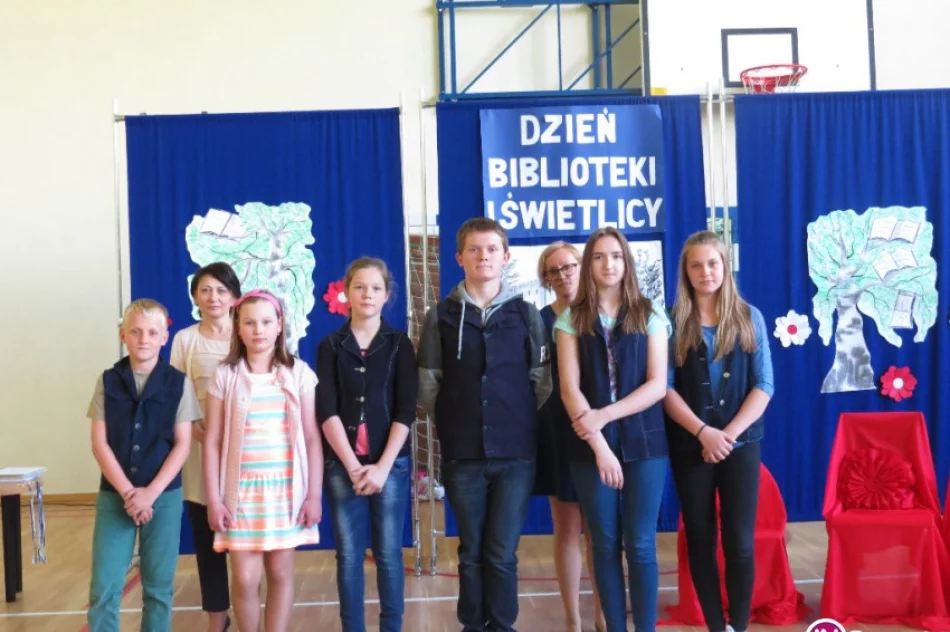 Dzień Biblioteki i Świetlicy w Zespole Szkół nr 1 w Starej Wsi - zdjęcie 4