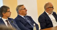 Wiceminister o trudnej sytuacji. "Pomóc ludziom przetrwać zimę" - zdjęcie 5