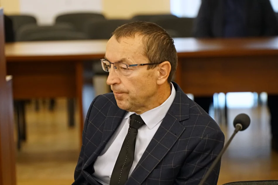 Wiceminister o trudnej sytuacji. "Pomóc ludziom przetrwać zimę" - zdjęcie 11