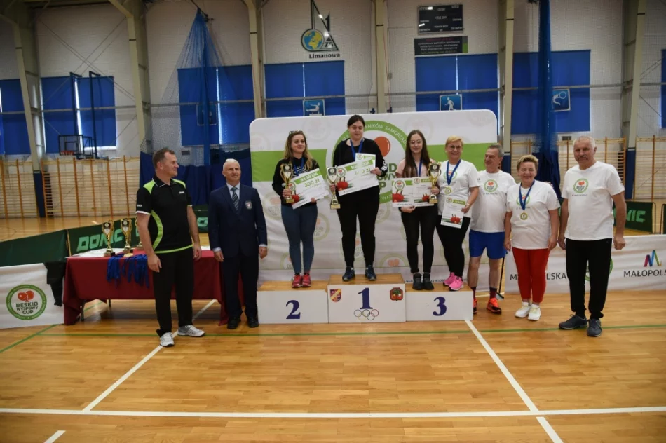 Samorządowa rywalizacja w ping-ponga - zdjęcie 3